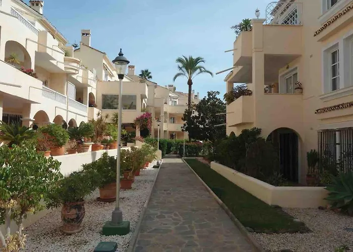 Apartment In El Paraiso - Near Puerto Banus