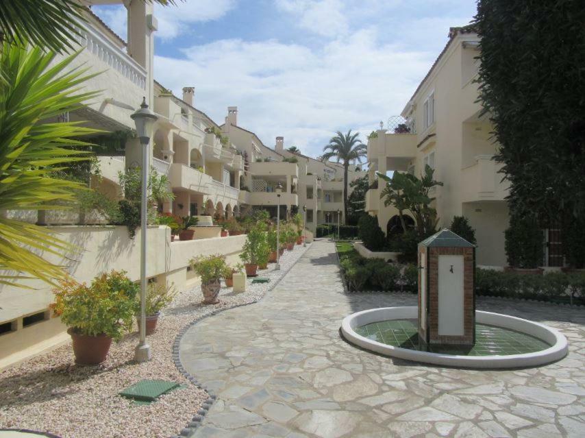 In El Paraiso - Near Puerto Banus Appartement Estepona
